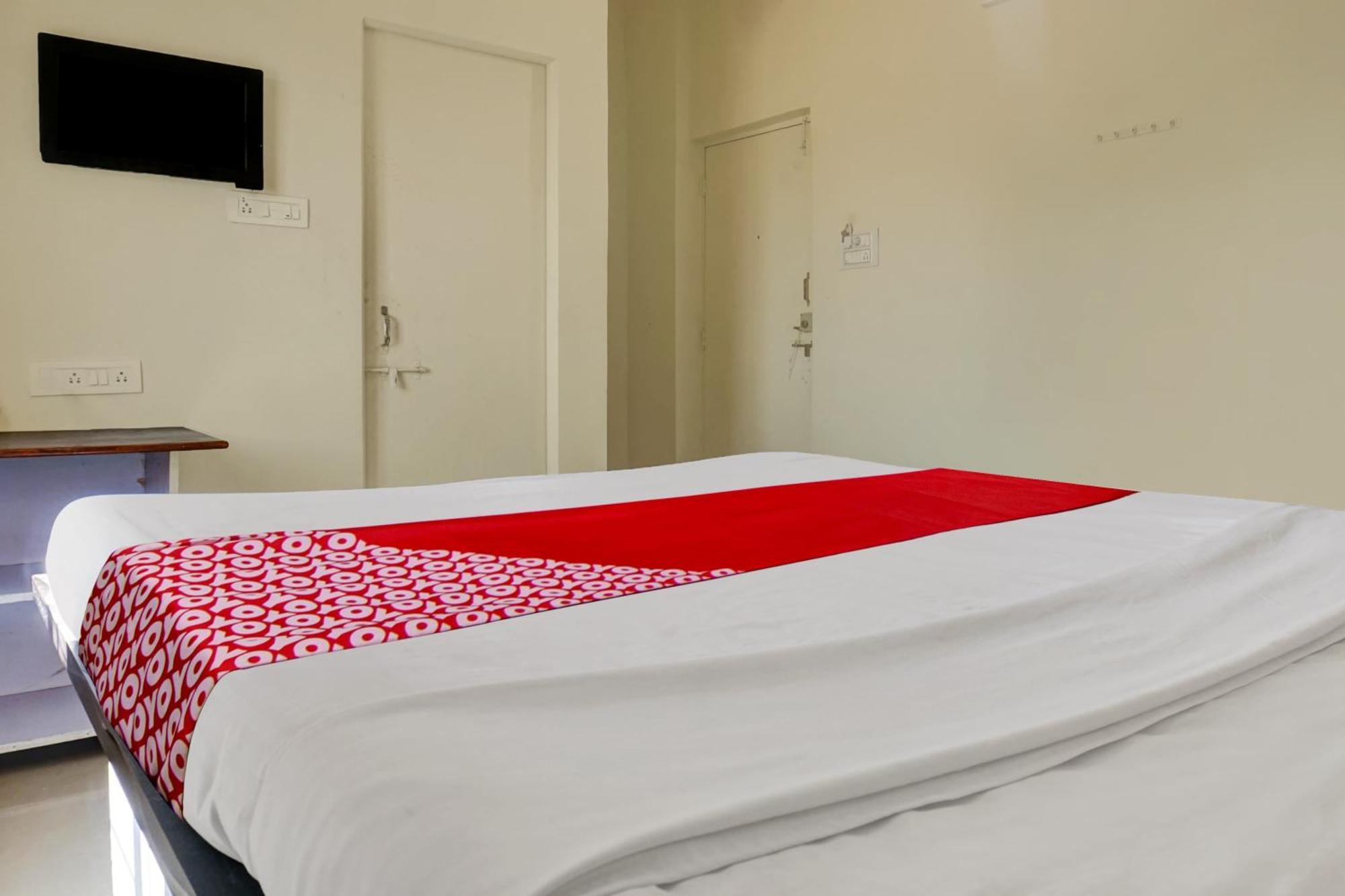 Hotel O Happy Homely Stay Sasvad Exteriér fotografie